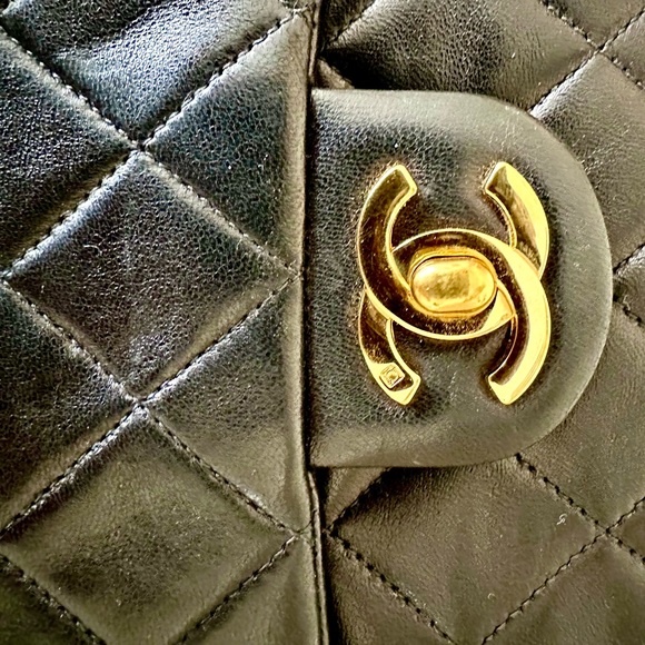 Vintage Chanel Flap Bag Mini Square Lambskin Black 1996 - Picture 6 of 13